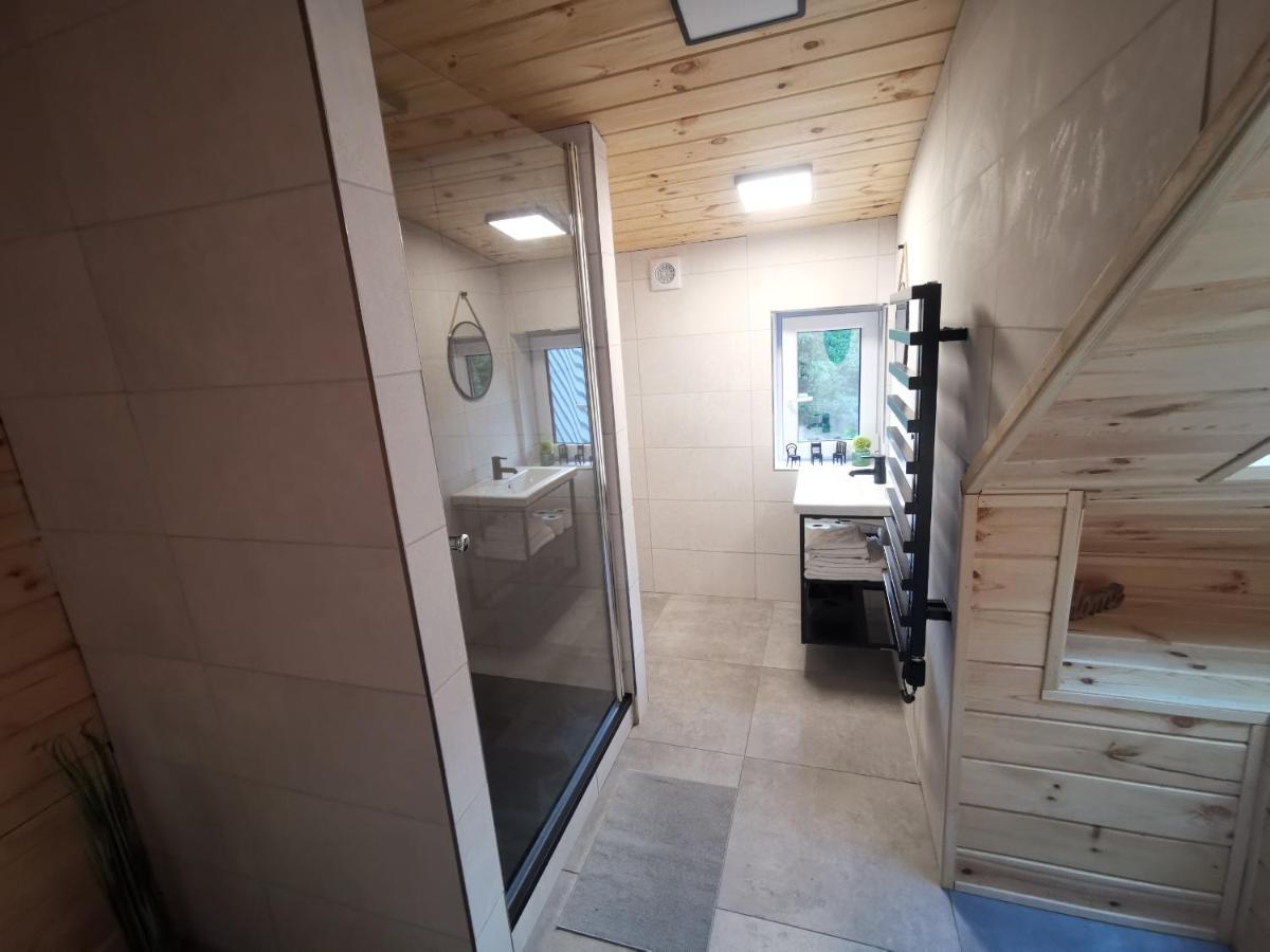Pension Koliba Komorní Lhotka Bagian luar foto