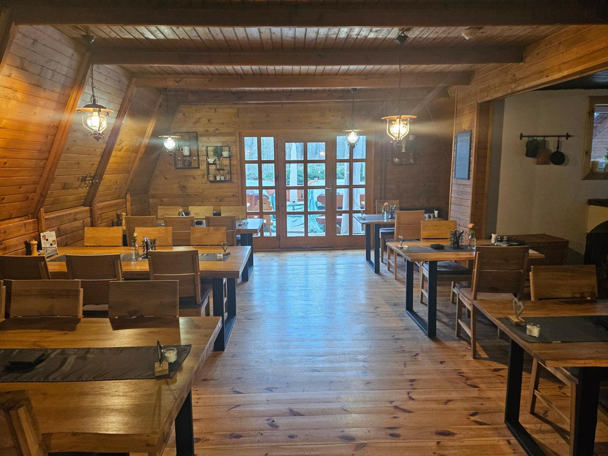 Pension Koliba Komorní Lhotka Hotel Bagian luar foto